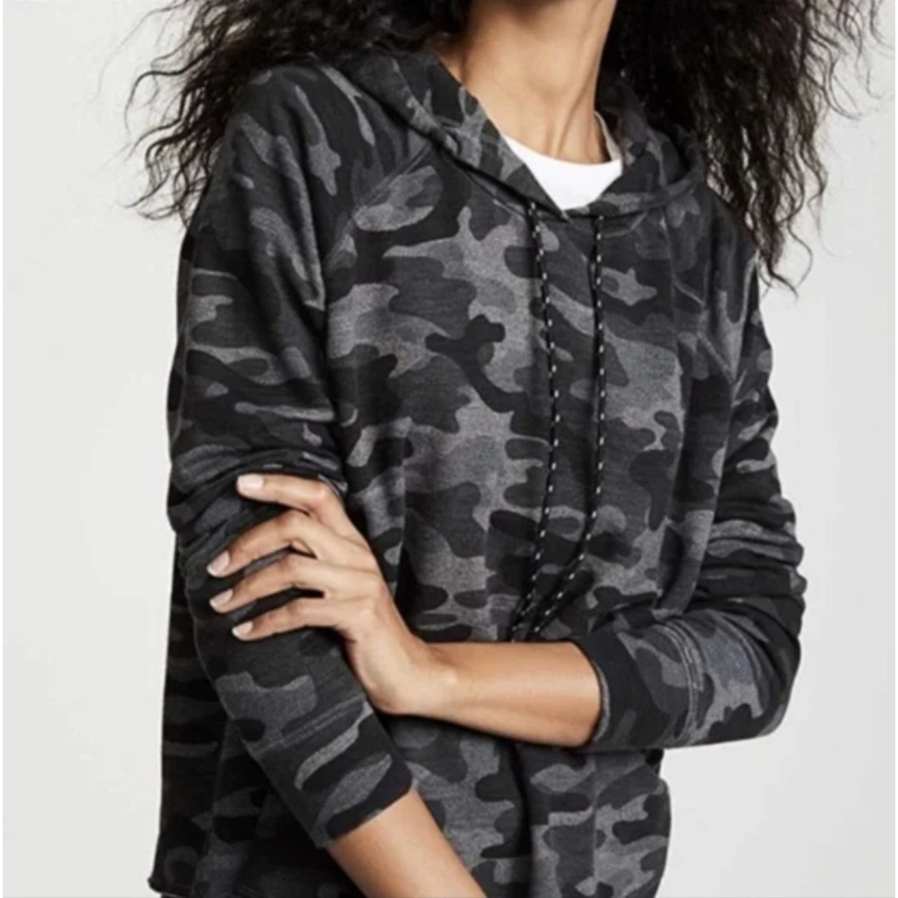 Anthropologie SUNDRY Black Camo Women's Pullover Hoodie Sweatshirt Raw Edge 2
